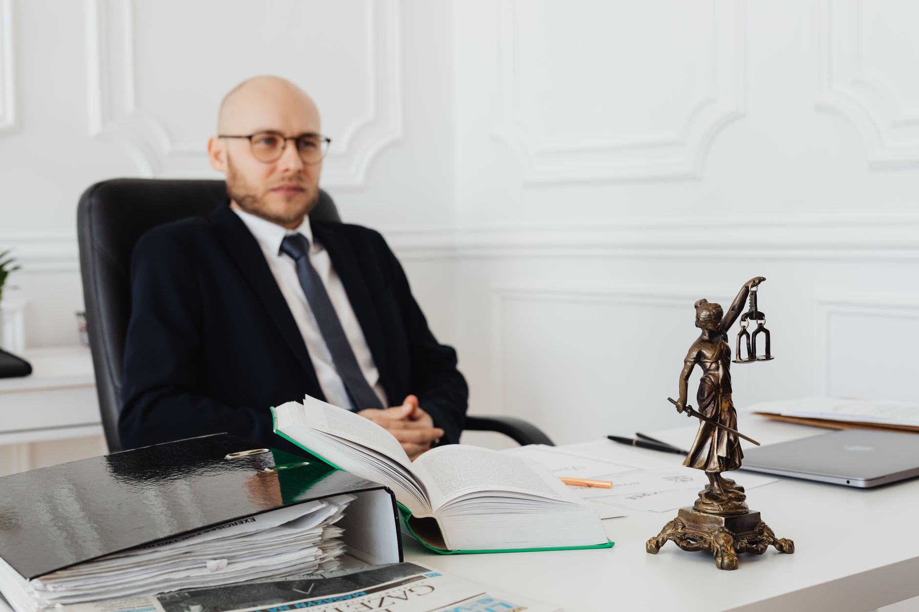 Avocat Tours